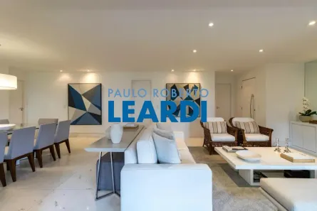 Apartamento com 3 Quartos à venda, 178m² no Jardim Londrina, São Paulo