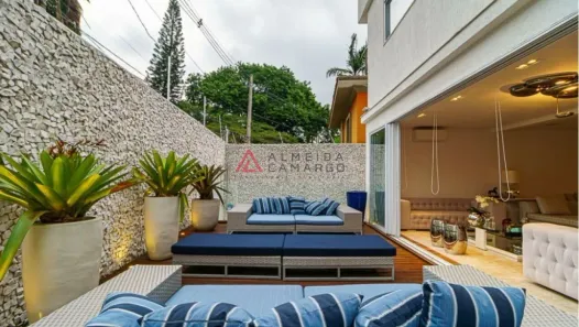Casa com 3 Quartos à venda, 520m² no Pacaembu, São Paulo