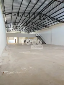 Galpão/Depósito/Armazém para alugar, 740m² no Novo Mundo, Uberlândia
