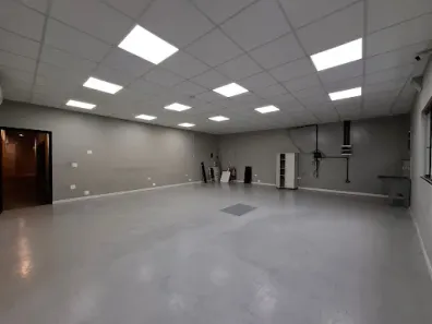 Sala Comercial para alugar, 70m² no Vila Príncipe de Gales, Santo André