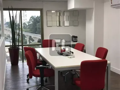 Sala Comercial à venda, 133m² no Cidade Monções, São Paulo
