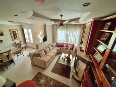 Sobrado com 4 Quartos à venda, 308m² no Parque da Matriz, Cachoeirinha