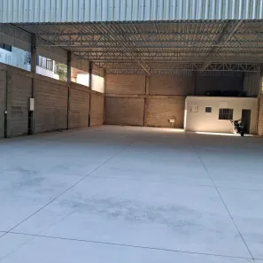 Galpão/Depósito/Armazém para alugar, 320m² no Recreio dos Bandeirantes, Rio de Janeiro