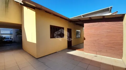Casa com 2 Quartos para alugar, 80m² no Serraria, São José