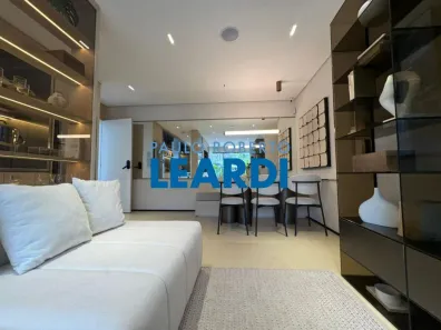 Apartamento com 2 Quartos à venda, 76m² no Vila Anastácio, São Paulo