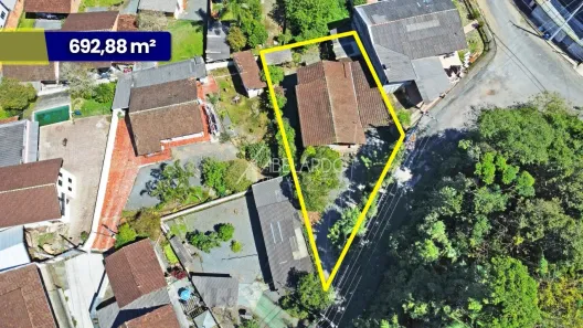 Lote/Terreno à venda, 692m² no Velha, Blumenau