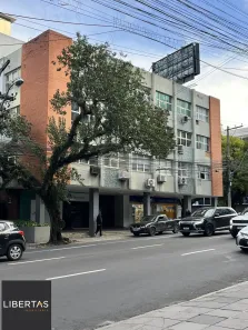 Galpão/Depósito/Armazém com 1 Quarto à venda, 76m² no Rio Branco, Porto Alegre