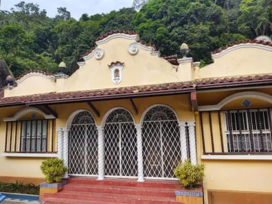 Fazenda/Sítio com 8 Quartos à venda, 66000m² no Vila Progresso, Niterói