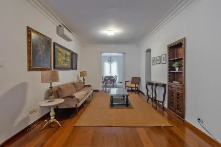 Sobrado com 3 Quartos para venda ou aluguel, 300m² no Jardim Europa, São Paulo