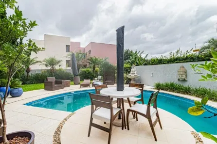 Casa com 3 Quartos à venda, 282m² no Chácara das Pedras, Porto Alegre
