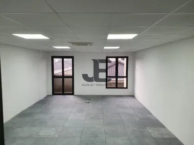Sala Comercial à venda, 45m² no Vila Hamburguesa, São Paulo