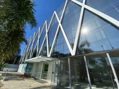 Ponto Comercial à venda, 60m² no Enseada do Suá, Vitória