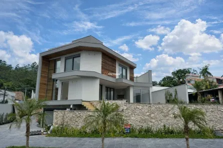 Casa com 4 Quartos à venda, 240m² no Cacupé, Florianópolis