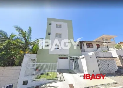 Apartamento com 1 Quarto para alugar, 34m² no Barreiros, São José