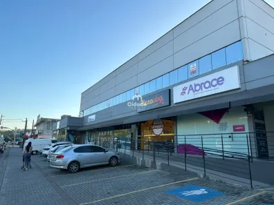 Sala Comercial para alugar, 300m² no Chico de Paulo, Jaraguá do Sul