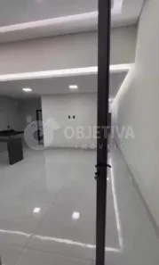 Casa com 3 Quartos à venda, 90m² no Jardim Brasília, Uberlândia