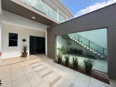 Apartamento com 2 Quartos para alugar, 130m² no Esplanada, Divinópolis