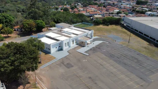 Prédio Comercial para alugar, 712m² no Morada da Serra, Cuiabá