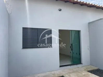 Casa com 2 Quartos à venda, 70m² no Jardim Holanda, Uberlândia