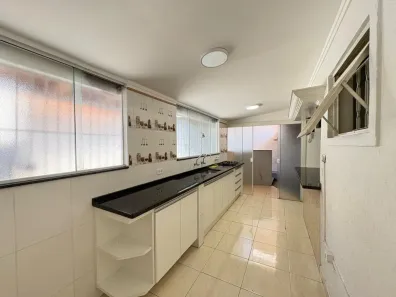 Casa com 4 Quartos à venda, 214m² no Jardim Itapuã, Piracicaba