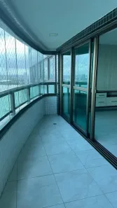 Apartamento com 5 Quartos para alugar, 247m² no Santo Antônio, Recife