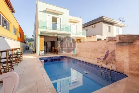 Sobrado com 3 Quartos à venda, 154m² no Morada da Praia, Bertioga