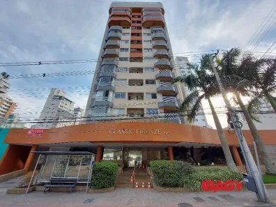 Apartamento com 2 Quartos para alugar, 62m² no Centro, Florianópolis