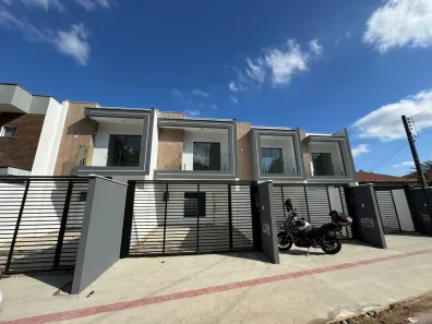 Casa com 3 Quartos à venda, 115m² no Bom Retiro, Joinville