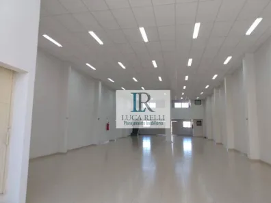 Galpão/Depósito/Armazém para alugar, 1000m² no Vila Silva Ribeiro, Carapicuíba