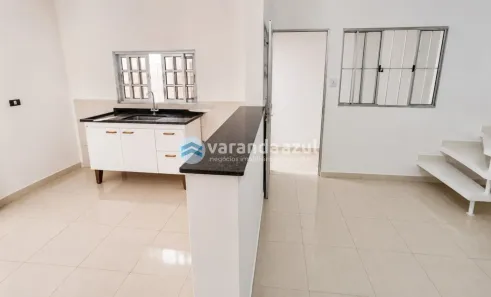 Sobrado com 2 Quartos para alugar, 65m² no Vila Brasileira, Mogi das Cruzes