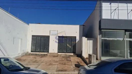 Prédio Comercial para alugar, 236m² no Centro, Araraquara