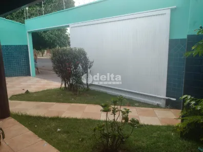 Casa com 3 Quartos à venda, 157m² no Santa Rosa, Uberlândia