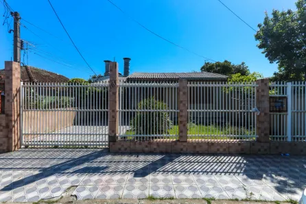 Casa com 3 Quartos para alugar, 60m² no São Luis, Canoas