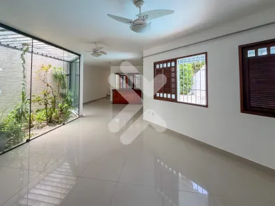 Casa com 3 Quartos à venda, 246m² no Capim Macio, Natal