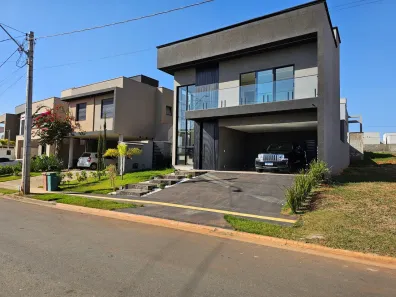 Casa de Condomínio com 3 Quartos à venda, 227m² no Jardins Capri, Senador Canedo