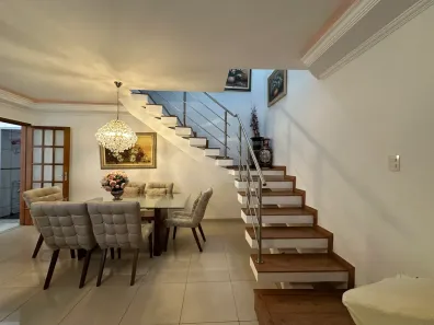 Sobrado com 3 Quartos à venda, 147m² no Aparecida, Bragança Paulista