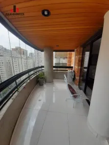 Apartamento com 3 Quartos para alugar, 220m² no Vila Uberabinha, São Paulo