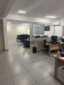 Prédio Comercial para alugar, 950m² no Taquara, Rio de Janeiro