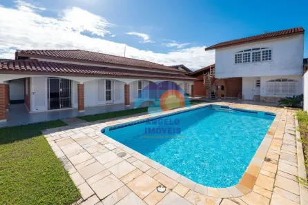Casa com 3 Quartos à venda, 205m² no Bal Stella Maris, Peruíbe