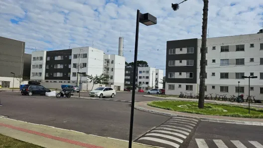 Apartamento com 2 Quartos para venda ou aluguel, 40m² no Jardim Itaqui, Campo Largo