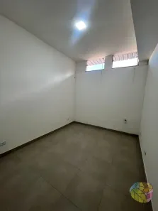 Sala Comercial para alugar, 12m² no Jardim Zaira, Mauá