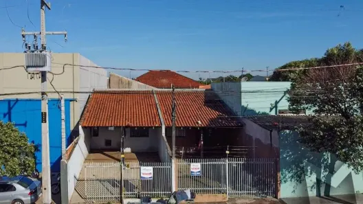 Casa com 2 Quartos à venda, 140m² no Waldemar Hauer, Londrina