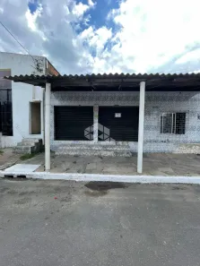 Casa com 4 Quartos à venda, 200m² no Guajuviras, Canoas