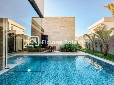 Casa de Condomínio com 4 Quartos à venda, 300m² no Granja Marileusa, Uberlândia