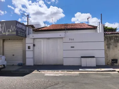 Casa com 3 Quartos para alugar, 120m² no Centro, Teresina
