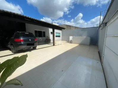 Casa com 5 Quartos à venda, 275m² no Jardim Patrícia, Uberlândia