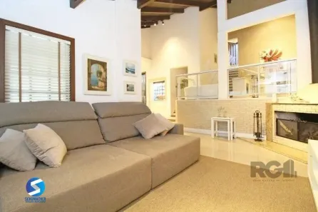 Casa com 3 Quartos à venda, 375m² no Cavalhada, Porto Alegre