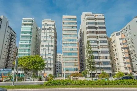 Apartamento com 4 Quartos para alugar, 226m² no Centro, Florianópolis