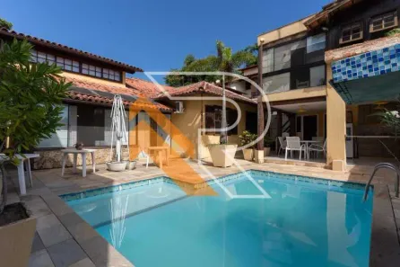 Casa de Condomínio com 3 Quartos à venda, 166m² no Itaipu, Niterói