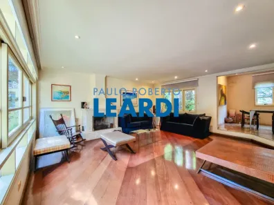 Casa de Condomínio com 4 Quartos à venda, 203m² no Santo Amaro, São Paulo